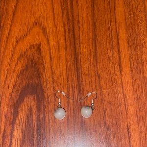 Dangle Pearl Earrings!🤍